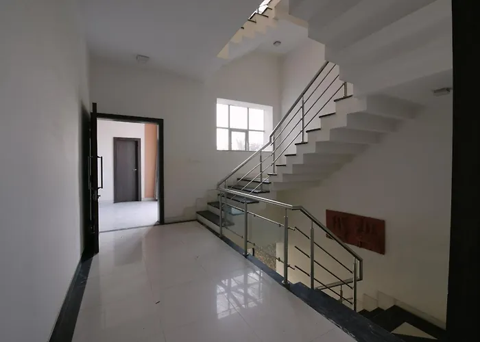 Hotel O Days Inn Jaipur