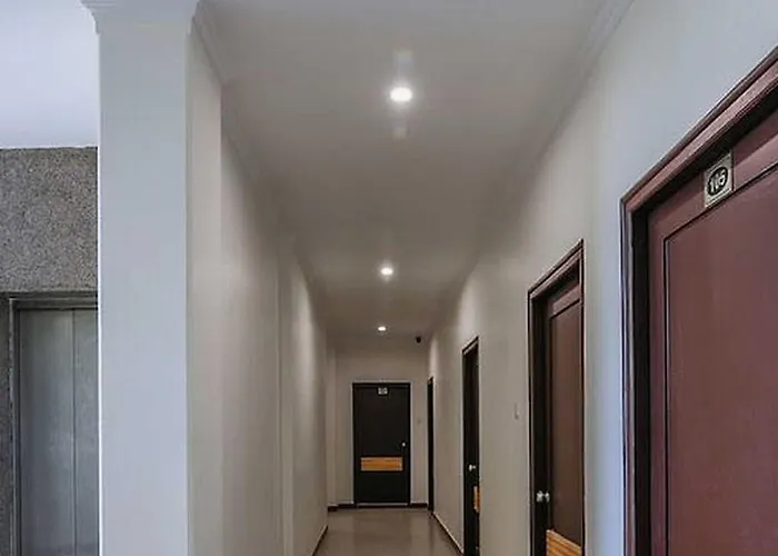 Hotel O Palm Town Jaipur